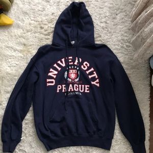 UNIVERSITY HOODIE